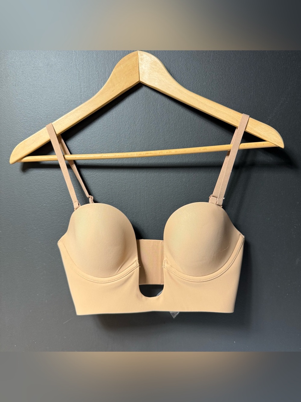 Skims Deep Plunge Shapewear Bra